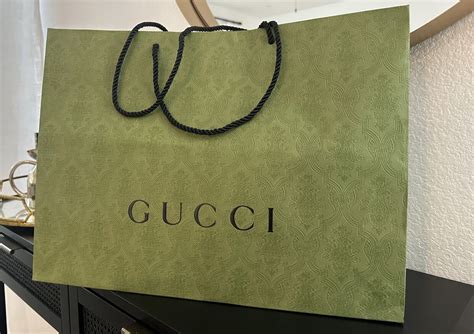 gucci 011099|gucci shopping bag.